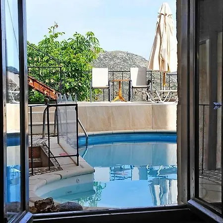 Aparthotel Agrotikon 3*